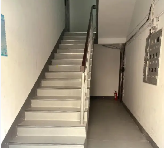 住宅楼道设备间 住宅楼道设备间